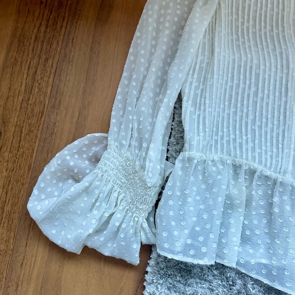 Intermix Cream Blouse - Picture 4 of 7